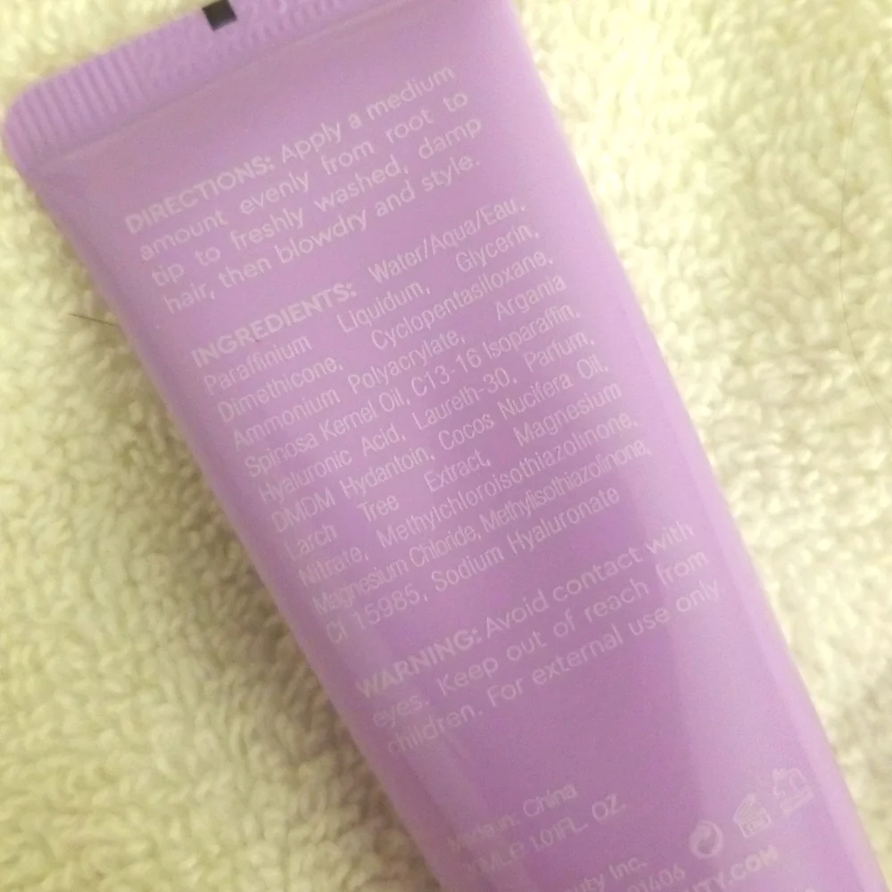 4/25 bundle item. Sutra Blow Out Cream